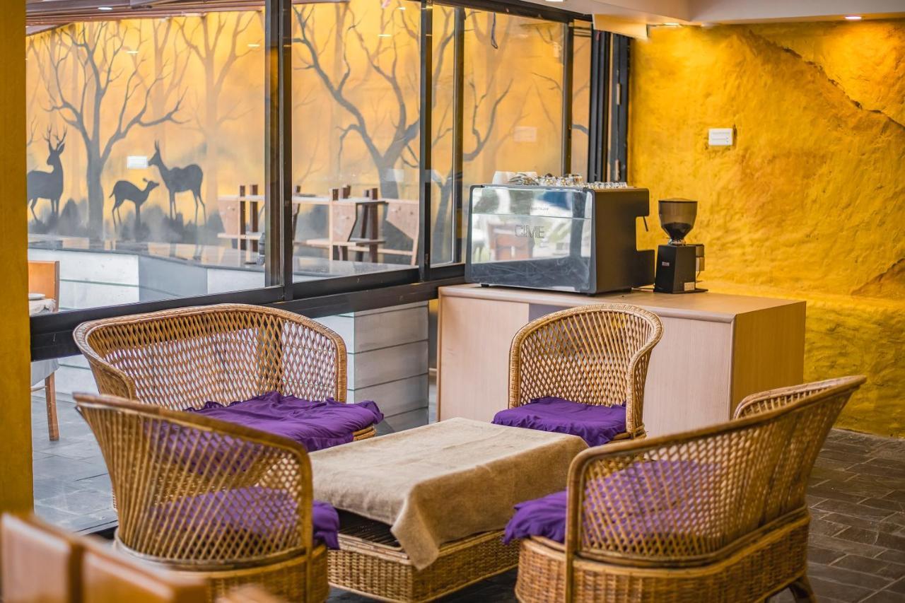 Gateway Himalaya Resort Ghanpokhara Εξωτερικό φωτογραφία