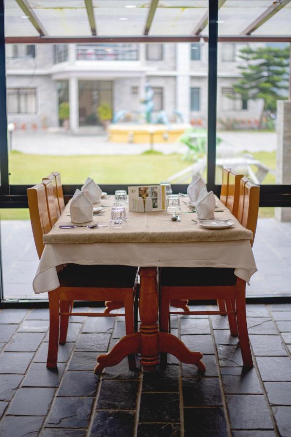 Gateway Himalaya Resort Ghanpokhara Εξωτερικό φωτογραφία